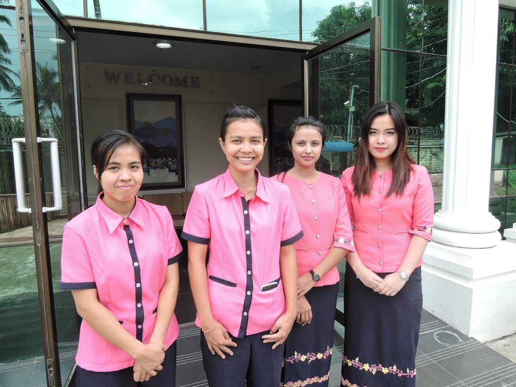 Aye Chan Thar Yangon Esterno foto